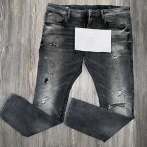 Revend Skinny Jeans